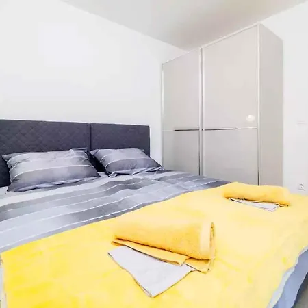 In 49874 Apartmán